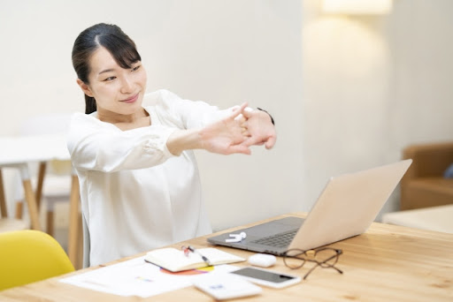 女性ストレッチ