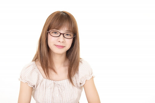 女性メガネ